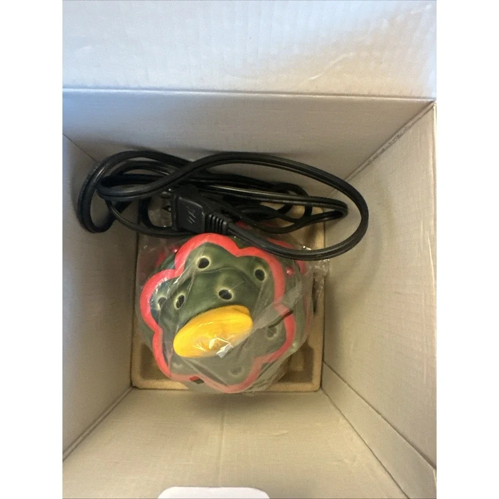 Scentsy Christmas Tree Premium Warmer Holiday Collection Wax Warmer RETIRED Rare